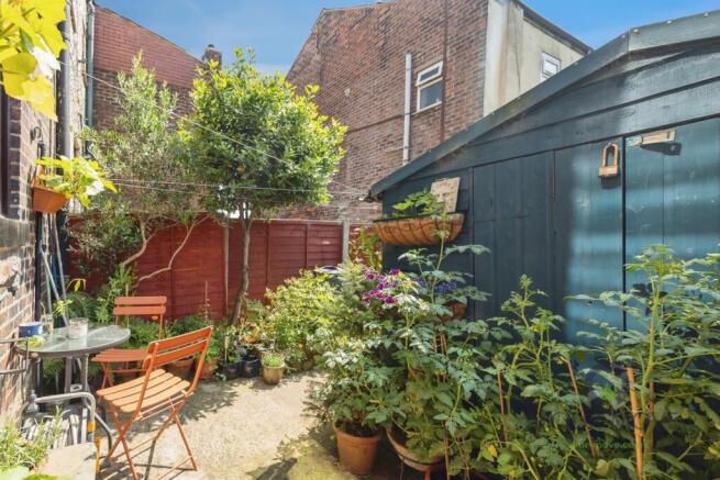 2 bed Terraced for sale Image 6