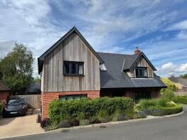 6, Souchez Gardens, Salisbury SP2 8FN