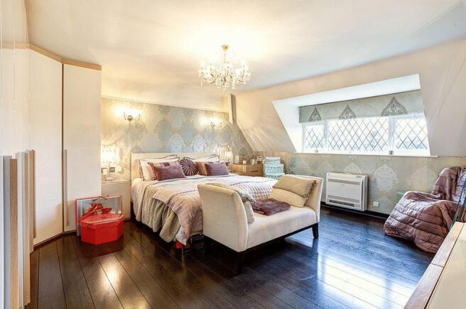 BEDROOM 1