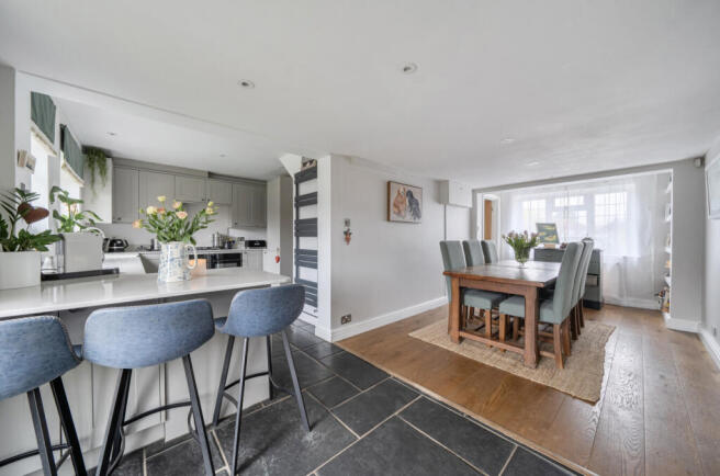 Kitchen/Dining
