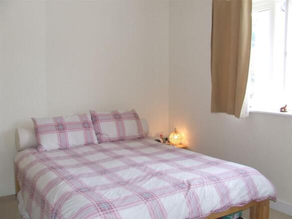 bedroom one.jpg