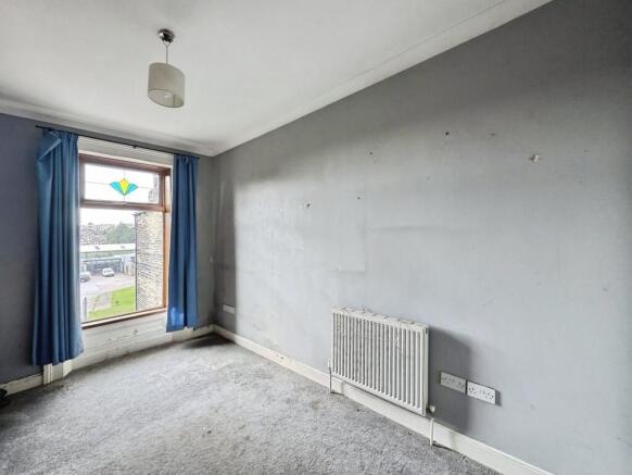 4 bed Detached for sale Image 11