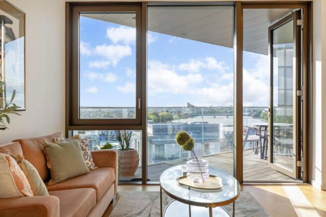 Living & Kitchen