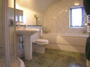 Photo 10