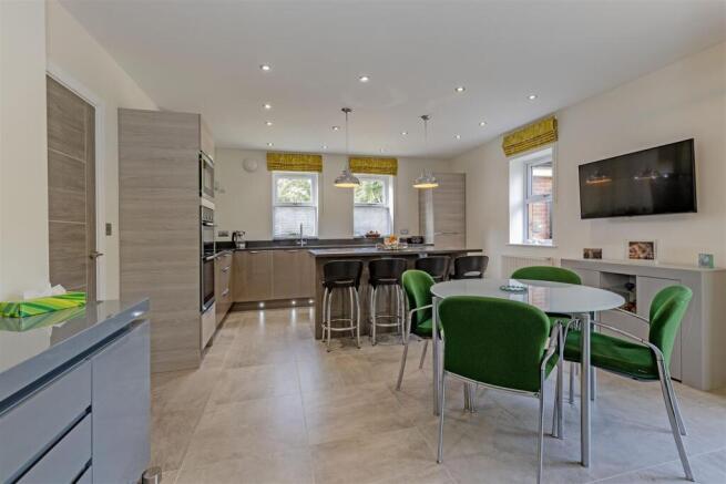 Kitchen/Breakfast/Dining Room