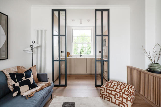 Flat 2  (13).jpg