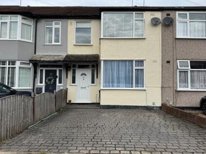 Amery Gardens, Romford, RM2
