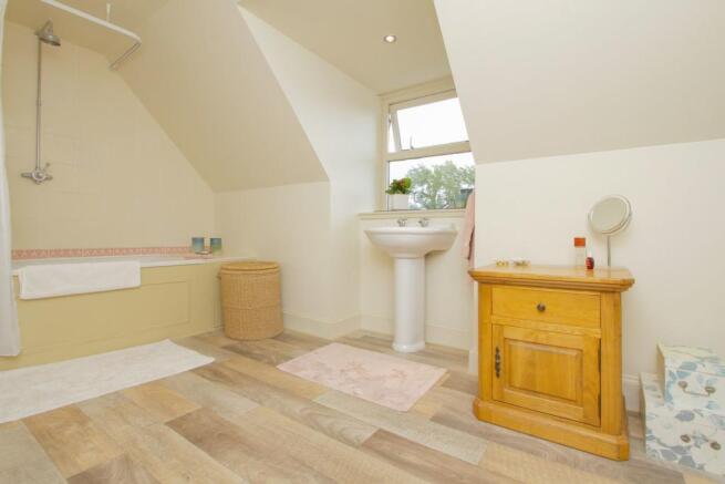 Master En-suite