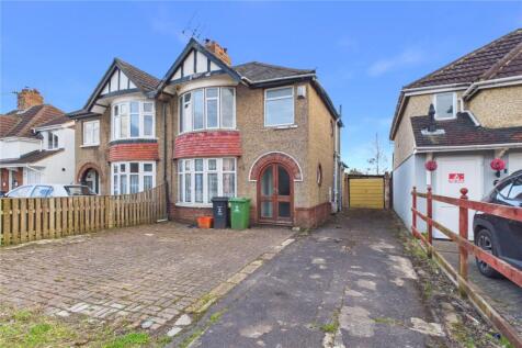 Oxford Road, Stratton St. Margaret, Swindon, SN3