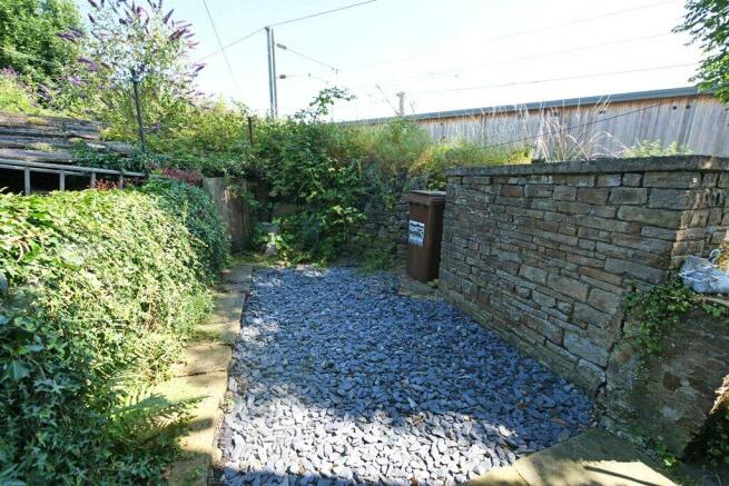 2 bed Terraced for sale Image 11