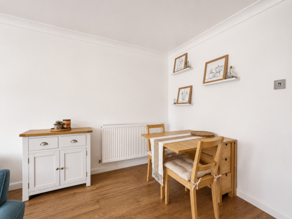2 bed Terraced for sale Image 6