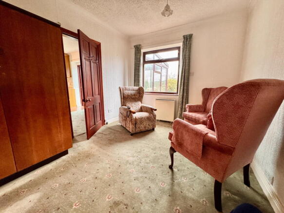 4 bed Detached for sale Image 5