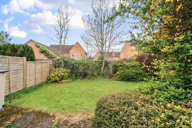 24 Pomfret Road, Towcester