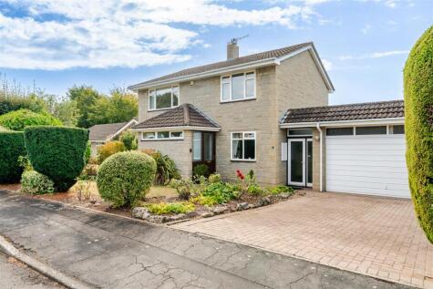 Lovely detached home situated within peaceful Backwell cul de sac