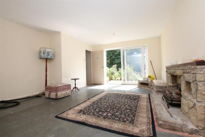 Living Dining room.JPG