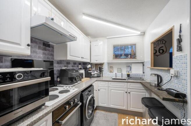 Risingham Mead, Westlea, Swindon, SN5 photo 4