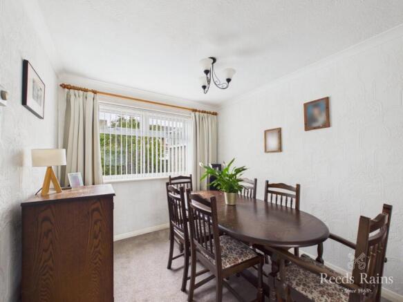 3 bed Semi-Detached for sale Image 5