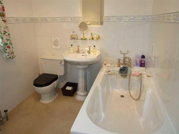 Photo 10