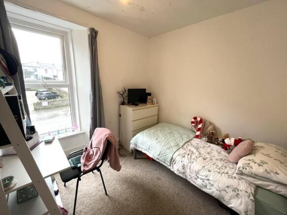 Bedroom 4.jpeg