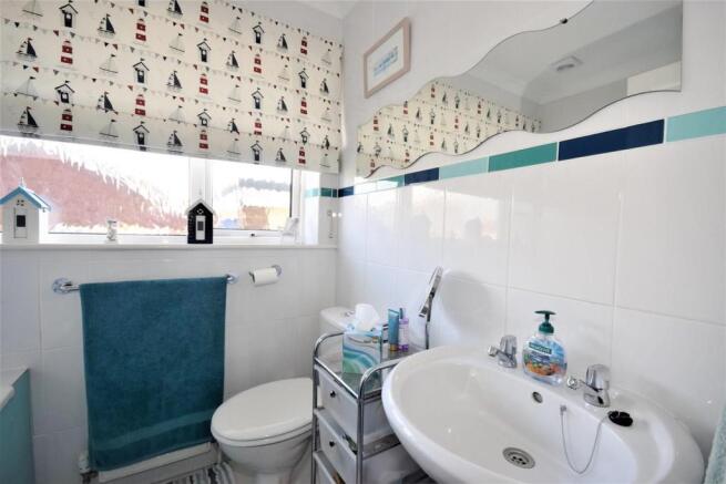 BATHROOM (4).JPG