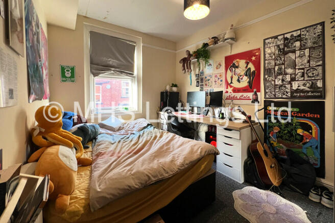 5 bed Terraced to rent Image 10