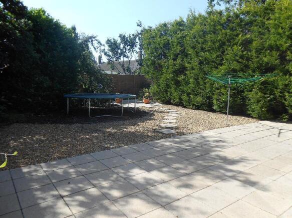 Fenside_Drive18._-_garden_(2).jpg