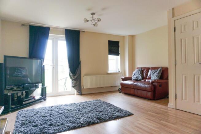 Lounge/Dining Room