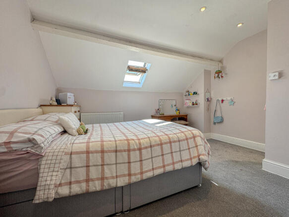 Bed 3 (2)