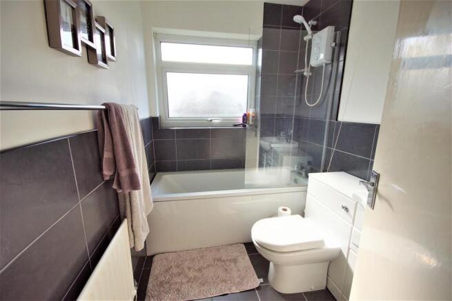 Family Bathroom.JPG