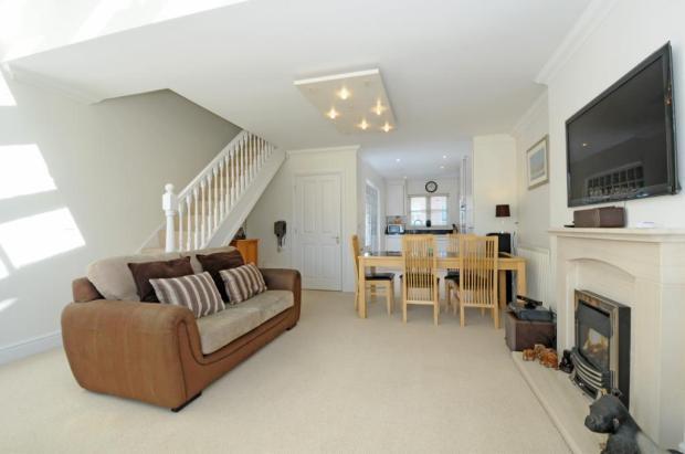 Sitting/Dining Room