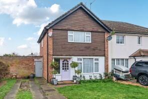 68, Farm Road, Esher KT10 8AY