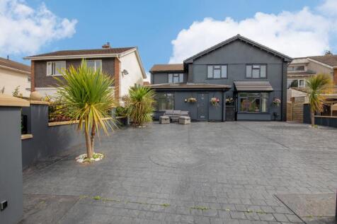 8 The Retreat, Merthyr Mawr Road, Bridgend, Bridgend County, CF31