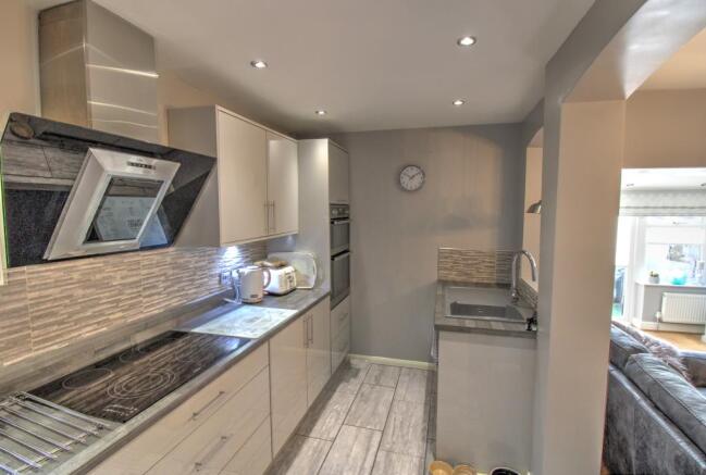 Kitchen c