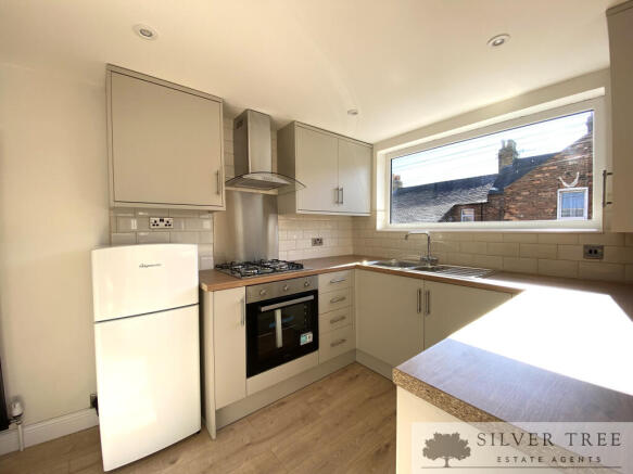2 bed Terraced for sale Image 5