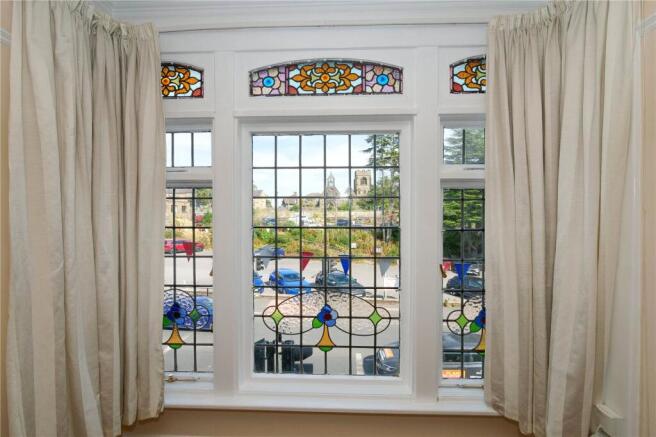 2 bed Flat to rent Image 5