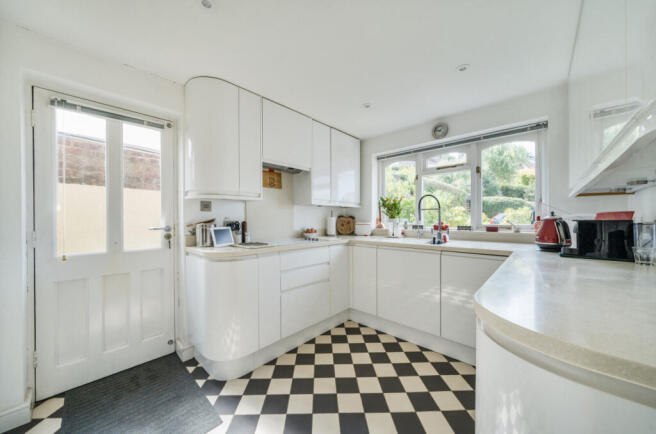 1344094-9-68b5d96...