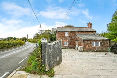 Lunt Road, Liverpool, Merseyside, L29