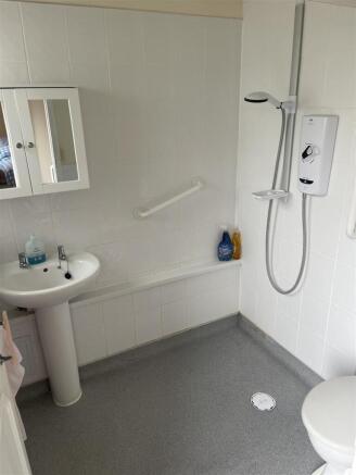 Bathroom.JPEG