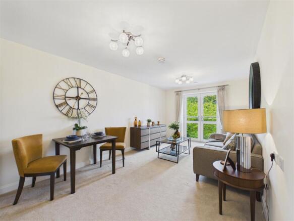 2 bed Apartment for sale Image 6