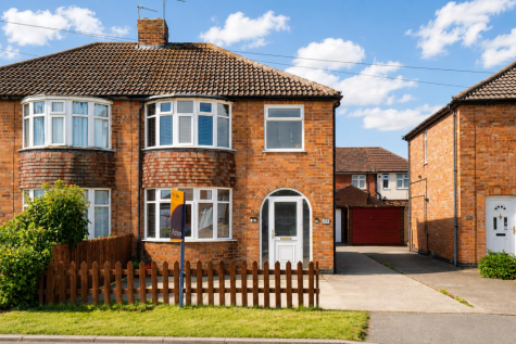 Whitestone Drive, Huntington, York