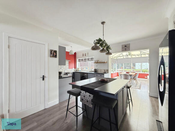 Springwell Lane, Balby, Doncaster, DN4 photo 4