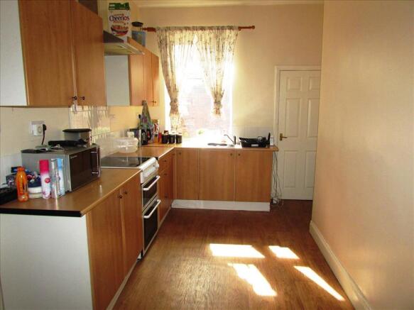 KITCHEN/BREAKFAST ROOM