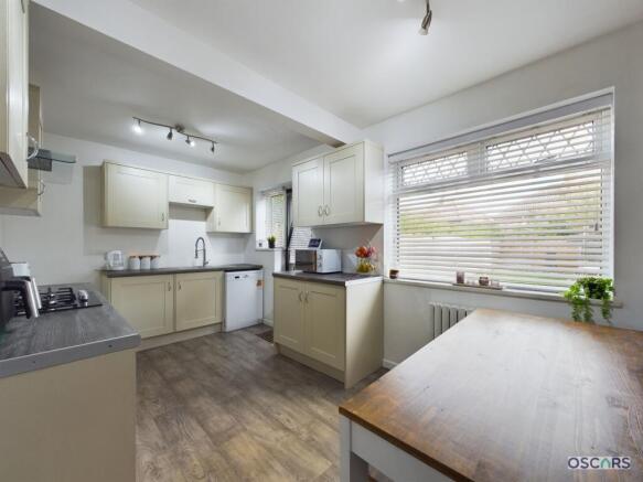 3 bed Terraced for sale Image 4