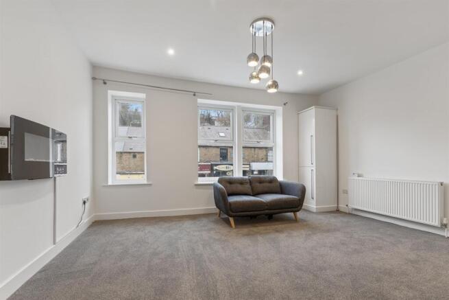 Flat 2, 902-906 Ecclesal Road 02_297.jpg