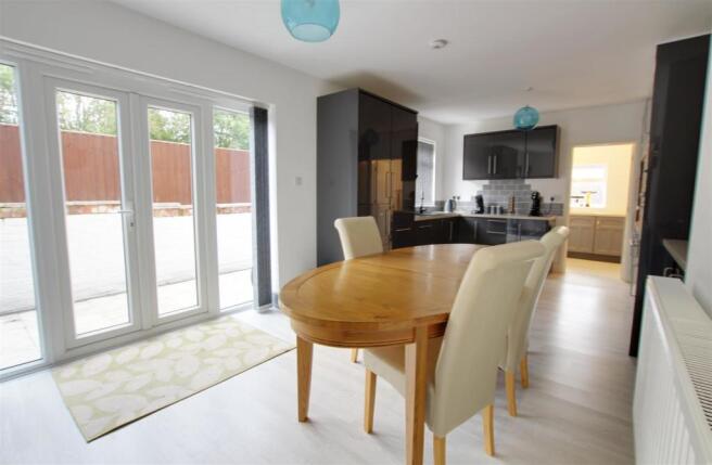 Kitchen/dining room