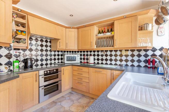 Kitchen-4.jpg