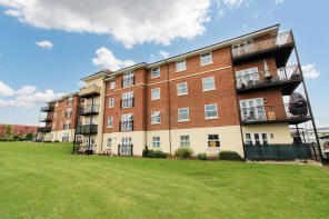 11, Lewis House, Sopwith Drive, Farnborough GU14 6GP