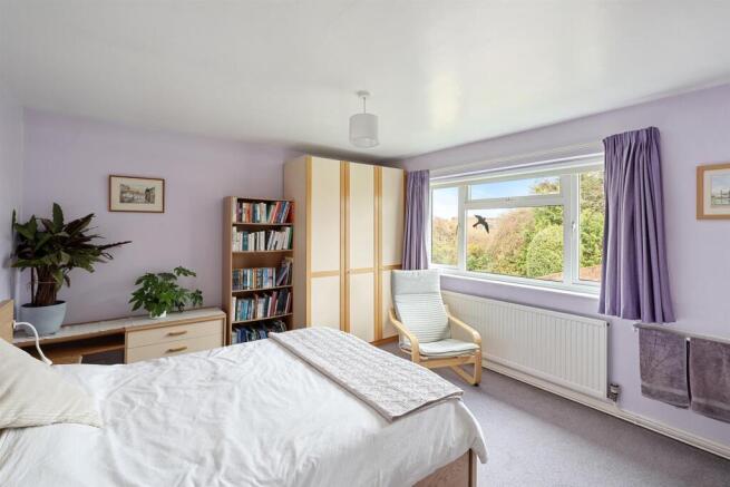 7 Harford Manor Close-13.jpg