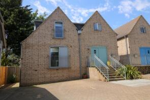 2, Old Laundry Yard, Leiston Road, Aldeburgh IP15 5QJ
