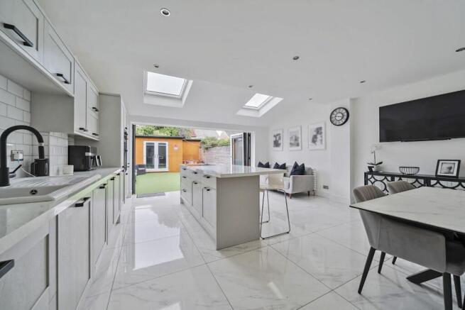 1333538-10-688b36475ec83 - Copy.jpg